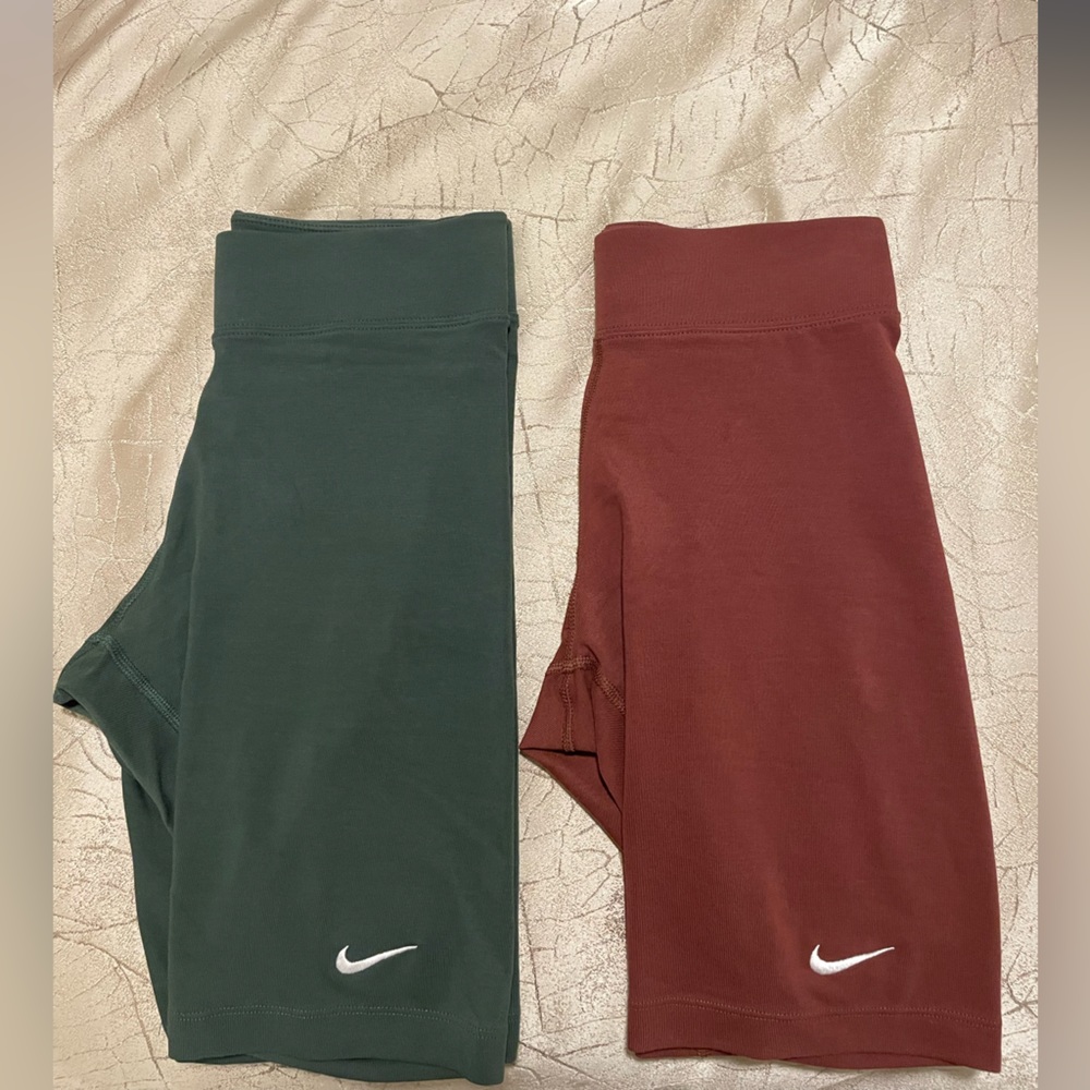 Nike Women’s Sportswear Biker Shorts Bundle